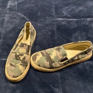 Women’s camo slip ons